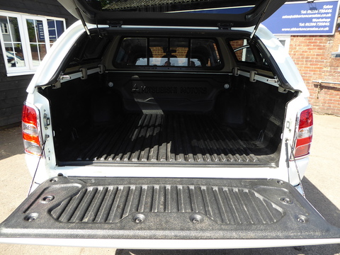 2.4 DI-D DC Barbarian Pickup Double Cab 4dr Diesel Manual 4WD Euro 6 (178 ps)