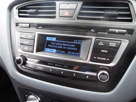 1.2 Blue Drive SE Hatchback 5dr Petrol Manual Euro 6 (s/s) (84 ps)