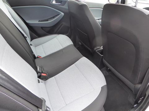 1.2 Blue Drive SE Hatchback 5dr Petrol Manual Euro 6 (s/s) (84 ps)