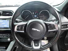 Jaguar F-PACE D180 R-Sport 