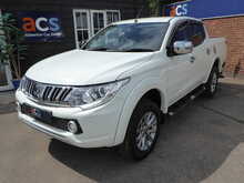 NO VAT! Leather Heated Seats, Sat Nav, Rear Camera, Air Conditioning, Alloy Wheels, Auto Headlights, Towbar