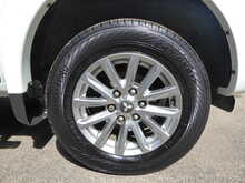 NO VAT! Leather Heated Seats, Sat Nav, Rear Camera, Air Conditioning, Alloy Wheels, Auto Headlights, Towbar