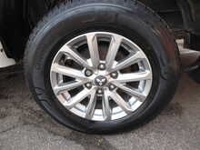 NO VAT! Leather Heated Seats, Sat Nav, Rear Camera, Air Conditioning, Alloy Wheels, Auto Headlights, Towbar