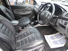 NO VAT! Leather Heated Seats, Sat Nav, Rear Camera, Air Conditioning, Alloy Wheels, Auto Headlights, Towbar