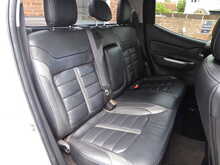 NO VAT! Leather Heated Seats, Sat Nav, Rear Camera, Air Conditioning, Alloy Wheels, Auto Headlights, Towbar