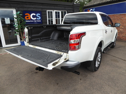 2.4 DI-D DC Barbarian Pickup Double Cab 4dr Diesel Manual 4WD Euro 5 (178 ps)
