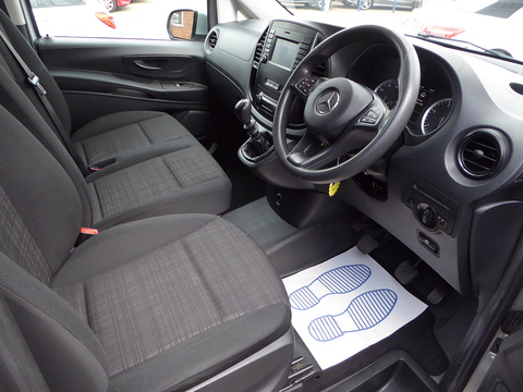 2.1 114 CDI BlueTEC Panel Van 5dr Diesel Manual RWD L3 Euro 6 (s/s) (136 ps)