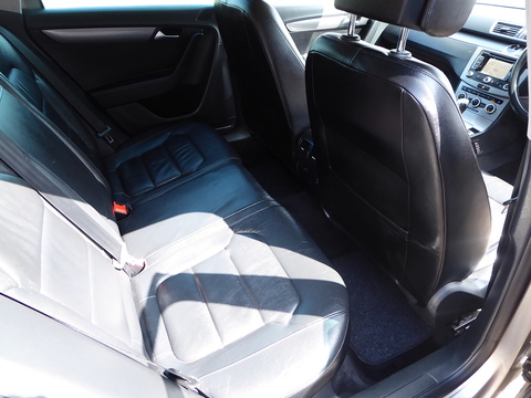 2.0 TDI BlueMotion Tech Executive Style Estate 5dr Diesel DSG Euro 5 (s/s) (140 ps)