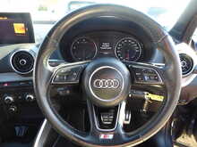 Audi Q2 TDI S line 