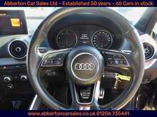 Audi Q2 TDI S line 