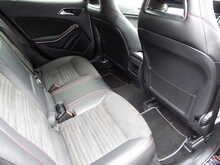 Mercedes-Benz GLA GLA220 CDI AMG Line 