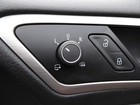 2.0 TDI BlueMotion Tech Match Hatchback 5dr Diesel Manual Euro 5 (s/s) (150 ps)