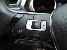 Volkswagen Tiguan TDI SE Navigation 