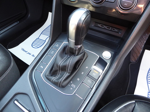 2.0 TDI R-Line SUV 5dr Diesel DSG Euro 6 (s/s) (150 ps)