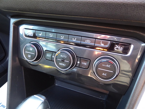 2.0 TDI R-Line SUV 5dr Diesel DSG Euro 6 (s/s) (150 ps)