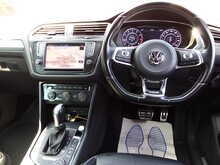 Volkswagen Tiguan TSI BlueMotion Tech R-Line 