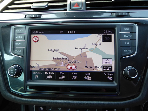 2.0 TSI BlueMotion Tech R-Line SUV 5dr Petrol DSG 4Motion Euro 6 (s/s) (180 ps)