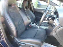 Mercedes-Benz GLA GLA220d AMG Line 