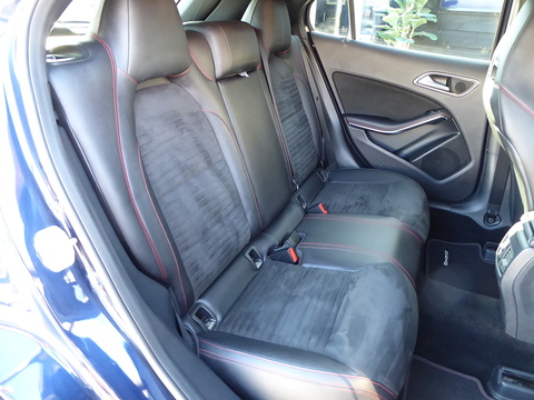 2.1 GLA220d AMG Line (Premium) SUV 5dr Diesel 7G-DCT 4MATIC Euro 6 (s/s) (177 ps)