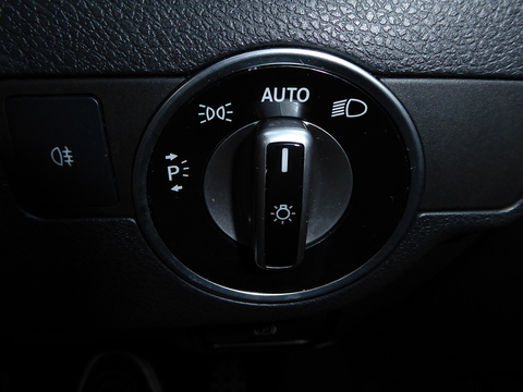 2.1 GLA220d AMG Line (Premium) SUV 5dr Diesel 7G-DCT 4MATIC Euro 6 (s/s) (177 ps)