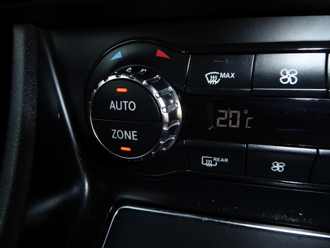 2.1 GLA220d AMG Line (Premium) SUV 5dr Diesel 7G-DCT 4MATIC Euro 6 (s/s) (177 ps)