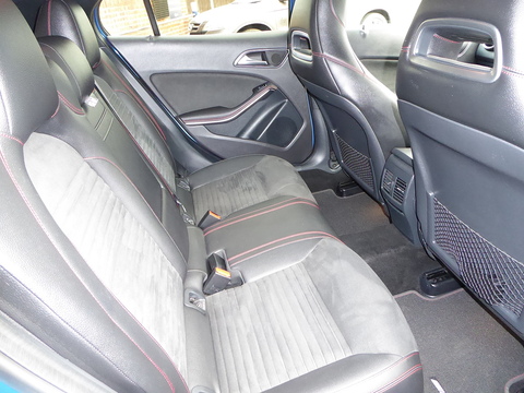 2.1 GLA220d AMG Line (Premium) SUV 5dr Diesel 7G-DCT 4MATIC Euro 6 (s/s) (177 ps)