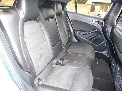 2.1 GLA220d AMG Line (Premium) SUV 5dr Diesel 7G-DCT 4MATIC Euro 6 (s/s) (177 ps)