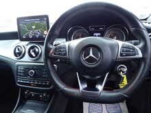 Mercedes-Benz GLA GLA220d AMG Line 