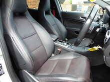 Mercedes-Benz GLA GLA220d AMG Line 