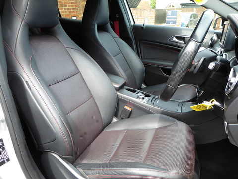 2.1 GLA220d AMG Line (Premium Plus) SUV 5dr Diesel 7G-DCT 4MATIC Euro 6 (s/s) (170 ps)