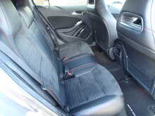 Mercedes-Benz GLA GLA220 CDI AMG Line 