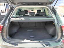 Volkswagen Tiguan TSI SE Navigation 