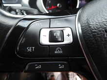 Volkswagen Tiguan TSI SE Navigation 
