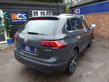 Volkswagen Tiguan TDI BlueMotion Tech SE Navigation 