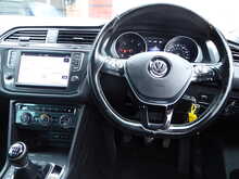 Volkswagen Tiguan TDI BlueMotion Tech SE Navigation 