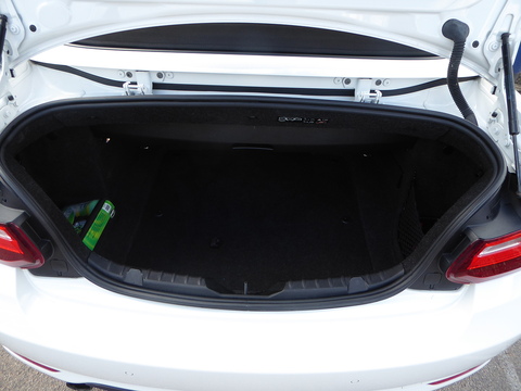 2.0 220i Sport Convertible 2dr Petrol Auto Euro 6 (s/s) (184 ps)
