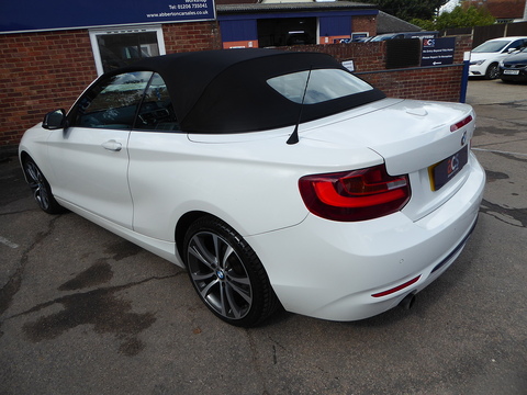 2.0 220i Sport Convertible 2dr Petrol Auto Euro 6 (s/s) (184 ps)