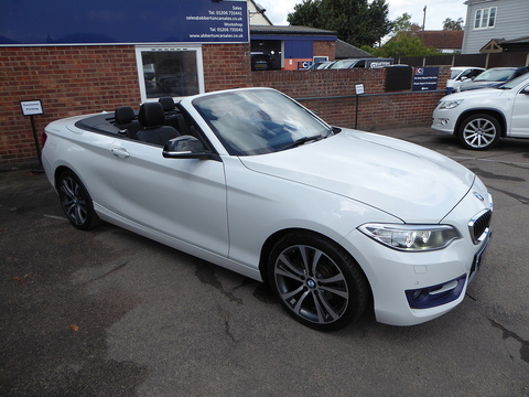 2.0 220i Sport Convertible 2dr Petrol Auto Euro 6 (s/s) (184 ps)