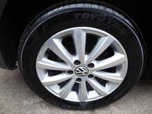 Volkswagen Touran TSI SE 