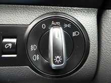 Volkswagen Touran TSI SE 