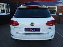 Volkswagen Touareg TDI V6 BlueMotion Tech R-Line 