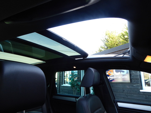 3.0 TDI V6 BlueMotion Tech R-Line SUV 5dr Diesel Tiptronic 4WD Euro 5 (s/s) (245 ps)