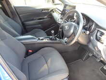 Toyota C-HR VVT-i Dynamic 