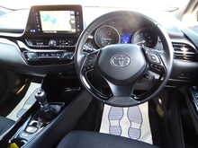 Toyota C-HR VVT-i Dynamic 