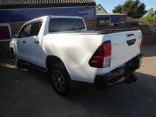 Toyota Hilux D-4D Invincible X 