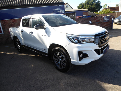 2.4 D-4D Invincible X Pickup Double Cab 4dr Diesel Auto 4WD Euro 6 (s/s) (TSS) (150 ps)