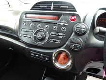 Honda Jazz i-VTEC ES Plus 