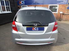 Honda Jazz i-VTEC ES Plus 