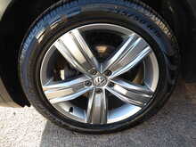 Volkswagen Tiguan TDI BlueMotion Tech SEL 