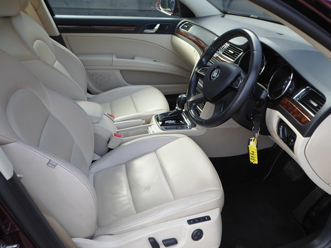 2.0 TDI Elegance Hatchback 5dr Diesel DSG Euro 5 (s/s) (140 ps)